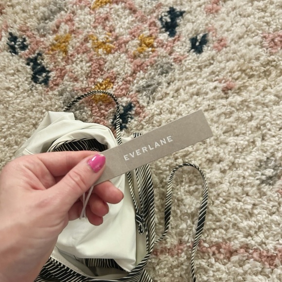 Everlane striped one piece swimsuit - Picture 6 of 7